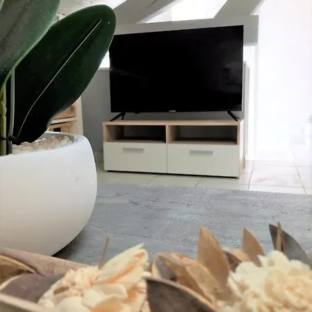Majorbnbcozy Apartment Near Geneva C 가이야르